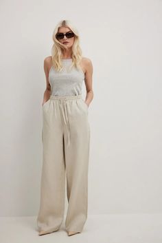 Elastic Waist Linen Trousers Beige | NA-KD Hoi An Tailor, Rich Girl Fashion, Winter Pants, Future Fashion, Linen Trousers, Outfit Casual, Shoes And Accessories, Winter Looks, Na Kd