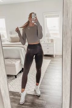 Gym Outfits Winter, Outfit Ideas Gym, Gymshark Outfit, Workout Leggings Outfit, Gym Dress, Outfit Modest