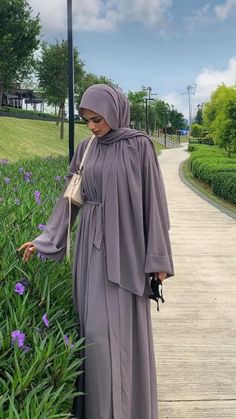 Pretty Hijabi, Eid Outfit Ideas, Islamic Fashion Dresses, Abaya Design, Pakistani Fashion Casual