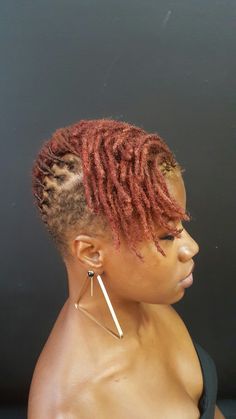 Locs With Shaved Sides Dreadlocks, Shaved Sides With Locs, Mohawk Locs, Short Dreadlocks, Short Dreadlocks Styles, Sister Locks