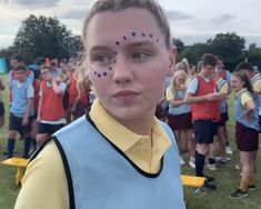 Darcy From Heartstopper, Comics Memes, Comic Panels, Scene Photo, Reaction Pictures, Carnival Face Paint