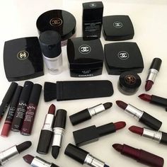 Ⓜ Chanel Makeup Set, Expensive Makeup, Makeup Aesthetic