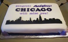 there is a cake with chicago on it