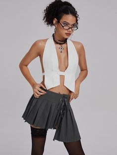 Come to Kollyy to buy Tank Tops at a discounted price, SPU: 48QETA6S65DA, Color: White, Neckline:Halter, Sleeve Length:Sleeveless. Edgy Fitted Sleeveless Halter Top, Edgy Halter Neck Tank Top For Spring, Edgy Sleeveless Halter Top For Summer, Plain Tank Tops, Top Tank, Tank Top Cami, Summer Colors, White Top, White Tops