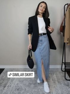 Skirt Semi Formal Outfit, Outfit With Blazer, Photography Hairstyles, Outfit Informal, Semi Formal Outfit, Fashion Days, Fashion Mistakes, Midi Skirts, Formal Outfit