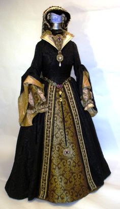 Queen Mary I costume Tale Dress, Cutout Dresses, Kiss Dress, Larp Costume