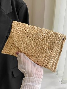 Elevate your vacation attire with our chic Amalfi Clutch Bag.Natural Straw Woven Clutch Bag. A must-have for your European adventure, this straw bag adds a touch of flair to your outfits. Get ready to upgrade your summer style!View our Returns Policy here. Travel Clutch, Straw Clutch, Corn Husk, Bag Women Fashion, Travel Purse, Simple Chic, Beach Travel, Bird In Bag, Medium Bags