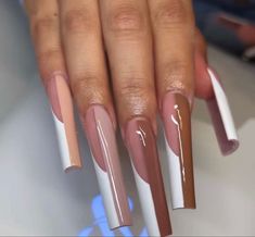 Carnival Nails, Beige Nails Design, Brown Acrylic Nails, Acrylic Toe Nails, Drip Nails, Beige Nails, Pointed Nails