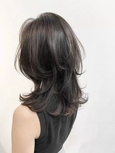 57+ Best Jellyfish Haircut Ideas That Anyone Can Pull Off Old Hairstyles, Hair Inspiration Short, Hair Stylies, Haircuts Straight Hair, Haircut For Thick Hair, Hair Haircut, Cut My Hair