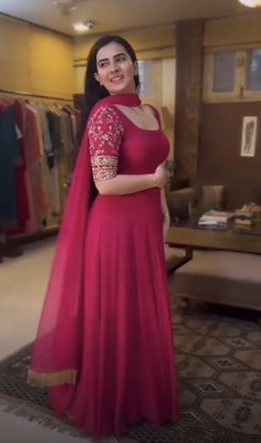 Womens Long Dress, Gown Designs Simple, New Designer Dresses For Wedding, Wedding Wear Dresses For Women, One Piece Designs For Women, New Designer Dresses Style, Long Dresses Indian Style, One Piece Dress Indian Style, Anarkali Frock Design