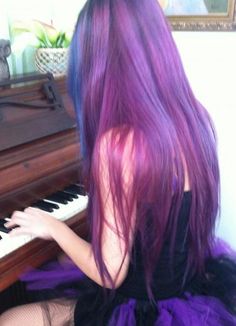 #purple #dyed #scene #hair #pretty Teenage Hair, Alternative Hair, Scene Hair, Pastel Hair, Rainbow Hair, Hair Envy, Cool Hair Color, Glam Rock