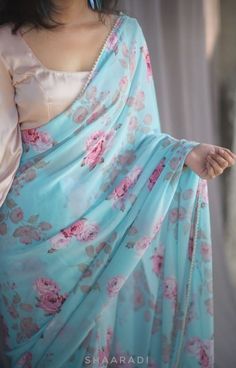 Pearl Border, Sarees For Girls, Saree Wearing Styles, Simple Saree Designs, New Saree Blouse Designs, Floral Saree, Fashionable Saree Blouse Designs, Border Saree