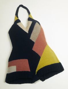 Sonia Delaunay, pionera en la unión entre arte y moda Mode Prints, Moda Hippie, Cooper Hewitt, Fair Isles, Vintage Swimwear, Vintage Swimsuits, Design Textile