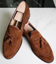 Brilliant craftsmanship is reflected in these handcrafted luxurious brown tussle loafers. Take every step with confidence as meticulously executed stitches ensure durability and elegance. we take pride in the timeless style and unparalleled craftsmanship of our shoes. Mens Shoes Boots, Stylish Men, Boots Men, Timeless Style, Timeless Fashion, Pakistan, Shoes Mens, Men's Shoes, Shoe Boots