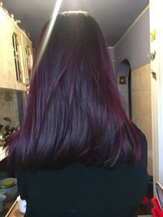 Pixie Haircut Fine, Haircut Fine Hair, Blackberry Hair Colour, Purple Black Hair, Different Hair Cut, Short Layered Bob, Pixie Haircut Fine Hair, Red Hair Looks, Hairstyles For Straight Hair