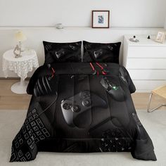 PRICES MAY VARY. Queen Size Gamer comforter set includes 1 Gaming Comforter (90 by 90 inches) and 2 pillow cases (20 by 30 inches). Machine washable and tumble dryable at low temperature for easy care. Do not bleach. Soft Fabric - Our Video Game comforter set with premium microfiber offers exceptional softness and breathability, which brings you excellent feelings and creates a comfortable sleep for you. Soft Lightweight - This Gamer Gaming Bedding Set is lightweight but warm enough. It's conven Gaming Bed Set, Video Game Comforter, Gaming Bedding Set, Skin Video, Bedroom Gifts, Gaming Bed, Black Comforter, Gamer Room Decor, Mouse Keyboard