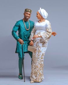 White and gold bride outfit traditional attire Yoruba Traditional Wedding Attire, Nigerian Traditional Attire, George Fabric, Yoruba Bride, Royalty Dress, Nigerian Dress, African Wedding Attire, Yoruba Wedding, Gentleman Outfit