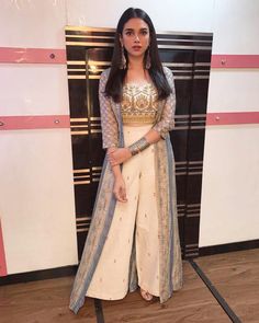 Actress Indian Outfit, Aditi Hydari Outfits, Aditi Rao Traditional Outfits, Aditi Rao Hydari Fashion, Indian Actress Outfit, Hydari Aditi Rao, Aditi Rao Hydari Indian Suits, Actress In Traditional Dress, India Outfits Traditional