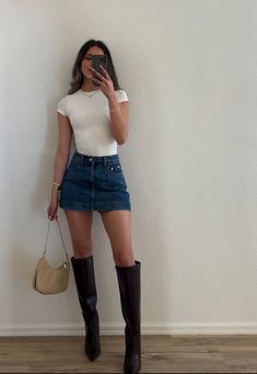 Feminine Neutral Outfits, Going Out Jeans Outfit Night, Going Out Outfits Night Winter, Casual Date Outfit Summer, Look Legging, Looks Country, Ootd Fall, Looks Party