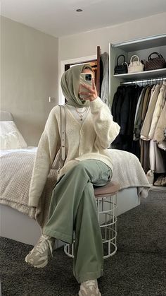 Hijabi Fashion Streetwear, Hijabi Summer Fits, Halal Lifestyle, Hijabi Streetwear, Hijab Streetwear, Aesthetic Hijabi, Modest Streetwear, Muslim Girl Outfits