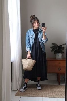 Flowy Dress Street Style, Midsize Museum Outfits, Tshirt Under Maxi Dress Outfit, Not Perfect Linen Outfits, Conservative Boho Fashion, Library Job Outfit, Retro Mom Outfits, Romantic Body Type Kibbe Outfits Casual, Fun Modest Outfits