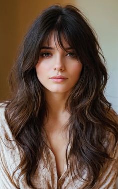 25 Stunning Butterfly Haircut Ideas to Elevate Your Style Butterfly Haircut Long Hair Oval Face, Butterfly Haircut Bangs, The Butterfly Haircut, Haircut For Square Face, Butterfly Haircut, Butterfly Cut, Hair Inspiration Long, Dye Ideas, Talcum Powder