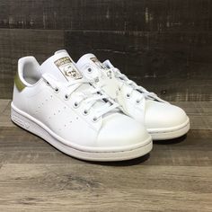 Adidas - Stan Smith J Sneakers H68620 Unisex Brand New Shoes In Box. Never Worn. No Rips, Tears, Or Stains. Smoke Free Environment. Ships Carefully Packaged And Boxed Right Away. Let Us Know If You Have Any Questions! H68620 If You’re Interested In Multiple Pairs From Our Closet We Offer Bundle Deals So Feel Free To Look Around, Like, And Bundle! Casual Gold Sneakers With Round Toe, Casual Gold Sneakers, Adidas Originals Shoes, Adidas Shoes Originals, Boys Sneakers, Shoes Adidas, Big Boy, Big Boys, Adidas Shoes