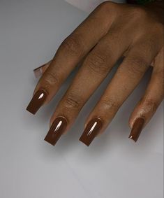 Square Nails For Dark Skin, Plain Short Nails Dark Skin, Short Cute Nails Black Women Brown, Short Acrylic Plain Nails, Nail Colors Neutral Classy, Plain Brown Nails Acrylic, Brown Nails For Dark Skin, Nails Ideas For Dark Hands