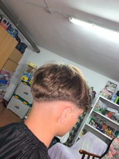 #fade #haircut #lowfade #midfade #barber #barbershop #barbería #degradado Low Fade With Bulk, French Crop Low Fade, Low Mid Fade, Low Fade Redondo, Low Fade Em V, Taper Fade Long Hair, Boys Fade Haircut, Taper Fade Short Hair, Mid Fade Haircut