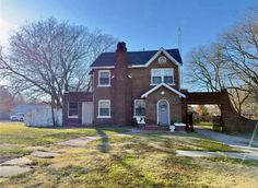 c.1927 Brick Three Bedroom Oklahoma Handyman Special