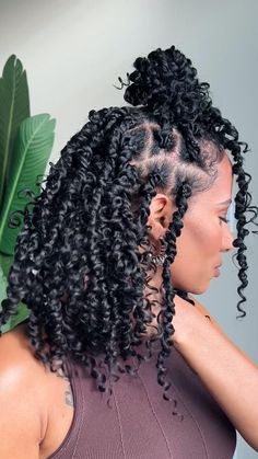 Twist and Texture: Textured Hairstyle Ideas That Embrace the Twist Bohemian Crochet Braids, Loc Twist, Passion Twist Crochet, Crochet Braids Hair, Short Twists, Short Box Braids Hairstyles, Bohemian Crochet, Short Box Braids, Twist Styles