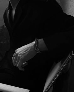 christian allister | the maddest obbsesion ; made series Man In A Suit, Dark Men, Aesthetic Guys, Black Suit, Dark Aesthetic, Mens Suits, A Black