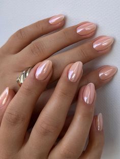 24pcs short oval nails pearlescent nails simple nude fake nails Y2K hot girl nails press On nails Light Pink Chrome Nails Almond, Light Pink Chrome Nails, Nails Pearlescent, Pearlescent Nails, Nude Chrome, Chrome Nail Ideas, Short Oval Nails, Pink Chrome Nails, Nails Y2k