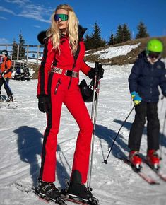 Goldberg Ski Outfit, Red Ski Outfit, Skiing Fashion, Ski Chic, Ski Weekend, Winter Glam, Ski Style, Snow Machine