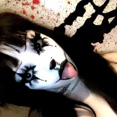 White Base Makeup Ideas, Crazy Goth Makeup, Creepy Goth Makeup, Clown Makeup With Blood, Horror Face Painting, Pretty Ghost Makeup, 2020 Alt Makeup, Emo Clown Makeup, White Base Makeup