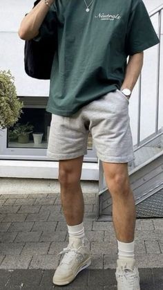 Guy Outfits With Shorts, Men Outfits With Shorts, Men’s Fashion Simple, Sweatshorts Outfit Mens, Men Aesthetic Outfits Summer, Shorts Outfits Men Aesthetic, Outfit Guys Aesthetic, Mens Outfits Sporty, Men’s Outfits Aesthetic