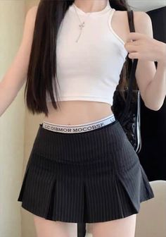 Nature River, Pleat Skirt, Looks Street Style, White Band, Day Work, Looks Chic, Office Style, Kpop Fashion Outfits