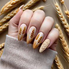 Capture the essence of the fall harvest with soft, hand-painted wheat stalks and textured field nails. This hyper-realistic Thanksgiving design is perfect for those who love earthy, calming autumn nail art.” Vein Nails, Short Thanksgiving Nails, Textured Nail Art, Ice Effect, Wheat Stalk, Glitter Gradient Nails, Cozy Nature