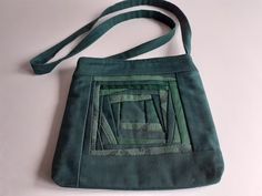 Крест тела Зеленый плечо мешок застегнуть мешок Дизайн мешок | Etsy Cheap Handmade Green Bags, Cheap Green Handmade Bags, Cheap Green Patchwork Bags, Patchwork Handbag, Green Shoulder Bag, Inch Bag, Crazy Patchwork, Design Bag, Patchwork Fabric