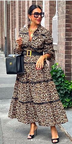 Bahamian Drinks, Leopard Print Dress Outfit, Printed Dress Outfit, Timeless Looks, Leopard Print Outfits, 70 Fashion, Mixed Print Dress, Fab Dress, Coat Women Fashion