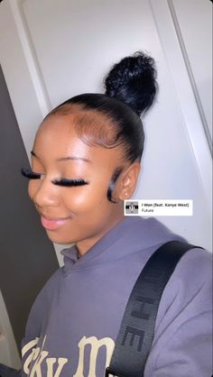 Natural Hair Bun Styles, Quick Natural Hair Styles, Girls Natural Hairstyles, Curly Hair Styles Easy, Natural Curls Hairstyles, Natural Hair Styles Easy, Slick Hairstyles, Hair Ponytail Styles