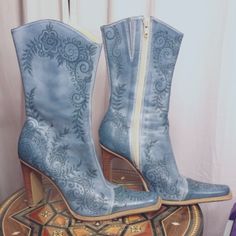 Steve Madden Brisa Cornflower Blue Custom Pyrographed In Henna Style (By My Personally!) Boots Size 6 Boot Art Leaf Boots! Size 6 These Are For Someone For A Tiny Little Leg! Steve Madden Denim Boots, Blue Rhinestone Boots With Pointed Toe, Cowgirl Boots Blue, Western Blue Leather Heeled Boots, Luxury Blue Western Boots, Henna Style, Cornflower Blue, Shoes Heels Boots, Steve Madden