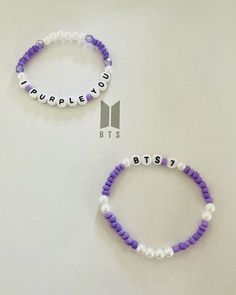 @kwaii_girl7676 Bts Bracelets, Bts Bracelet, Army Accessories, Bts Birthdays, Pola Amigurumi, Bracelets Design, Diy Bracelets Easy