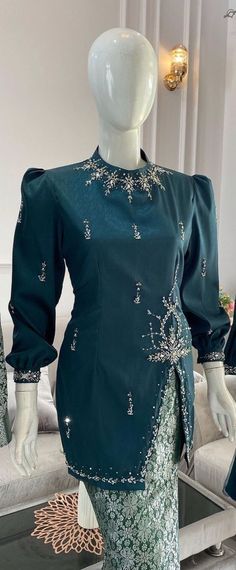 Kebaya Modern Simple, Songket Modern, Kebaya Melayu, Model Kebaya Wisuda, Kebaya Simple, Detail Couture