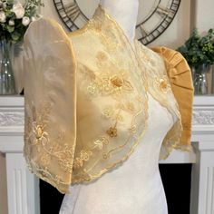 Simply, Elegant Matt Gold Organza Terno Bolero With Classic Cream Embroidery In The Front And In The Butterfly Sleeves. Perfect To Put Over A Simple Black Dress, Or Any Colored Dress Or Black Pants To Style Up Your Elegant Outfit. Perfect For Formal Events, Weddings, And Any Special Gatherings. Sizing: If You Wear Between Sizes, For Example, You Wear Small And Medium Tops, I Recommend Getting Size Medium. If You Wear All Size Large & Xlarge Tops, Xl Shld Be Fine, Unless You Have Thicker Arms, I Bolero Filipiniana, Filipino Clothing, Gold Organza, Modern Filipiniana, Cream Embroidery, Simple Black Dress, Workout Tops For Women, Velour Tops, Ruffle Bodysuit