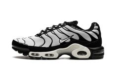 Air Max Plus 852630 032 Oreo Shoes, Nike Tns, Nike Tn, Air Max 720, Plus Size Bodycon, Plus Size Bodycon Dresses, Stadium Goods, Boho Floral Dress, Nike Air Max Plus