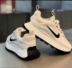 Nike White Sneakers, Nike Shoes Photo, Nike Sports Shoes, Pretty Sneakers, Trendy Shoes Sneakers, Pretty Shoes Sneakers, Fashion Shoes Heels, Shoes Heels Classy, Shoes Outfit Fashion