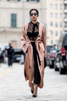 Fall Fashion Coats, Milan Fashion Week Street Style, Moda Chic, Milano Fashion Week, Rocker Chic, Looks Street Style, Milan Fashion Weeks, Spring Street Style, Fashion Weeks