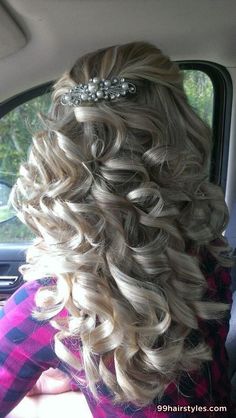 Prom Hairstyles Curled, Hairstyles Curled, Pretty Curls, Blonde Wedding Hair, Hair Half Up Half Down, Hair Half Up, Curls For Long Hair, Big Curls