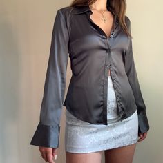 Dark Grey Silk Button Down Blouse. Size 6 98% Silk, 2% Elastic Nwt Gray Silk, Button Down Blouse, Silk Top, Silk Blouse, Dark Grey, Button Down Shirt, H&m, Womens Tops, Size 6